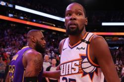 火箭前锋阿门·汤普森领跑ESPN进步最快球(qiú)员榜！全明(míng)星之(zhī)路近在眼前？