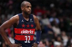 奇才打(dǎ)算继续留下克里斯-米德尔顿和CJ-麦科勒姆嗎(ma)？