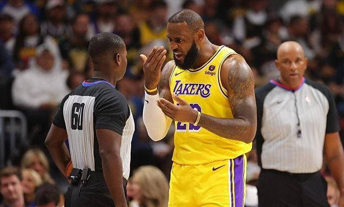詹姆斯对NBA裁判提出建议，要求公平公正